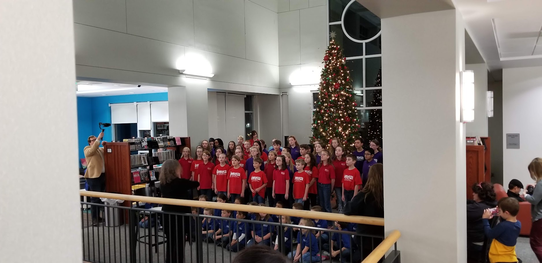 East Tennessee Childrens Choir Da Capo Johnson City Public Library Christmas Tree