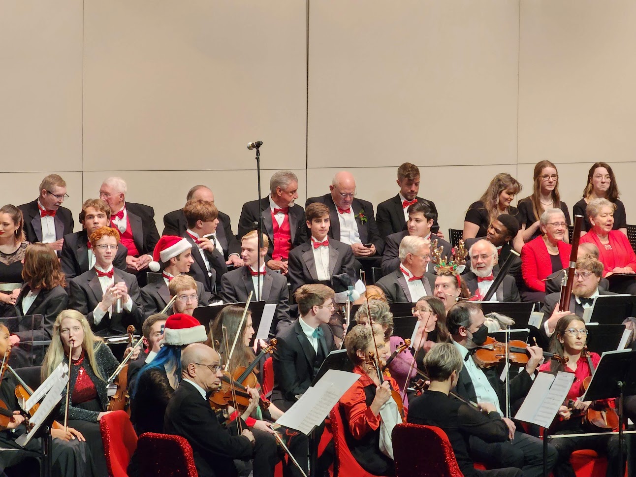 Highlands Youth Ensemble Voices of the Mountains AJ Darlington Zen Moser Adam Mabry Lily Carr Connery Gearing