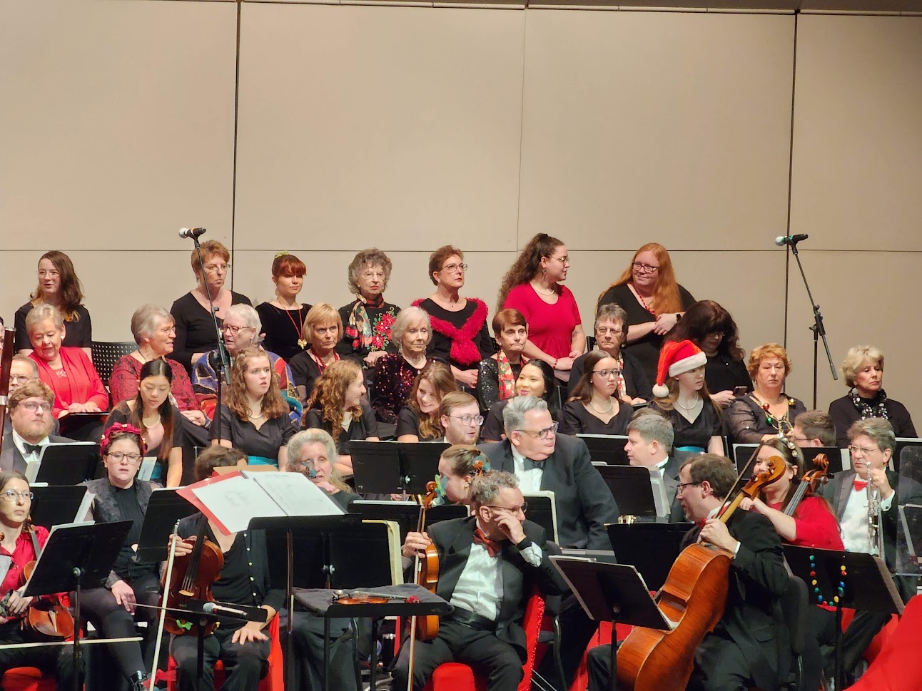 Highlands Youth Ensemble Voices of the Mountains Anna Woodall Dona Youhas Lily DeLong Annelise Lugo Hannah Barker